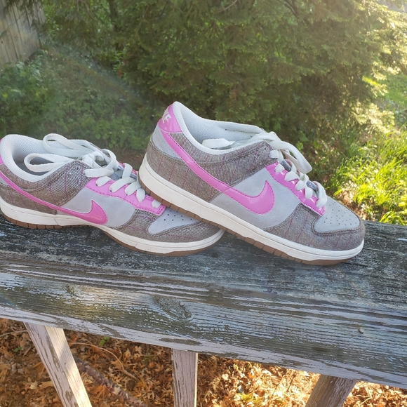 Nike | Shoes | Nike Dunk Low 6 Womens 